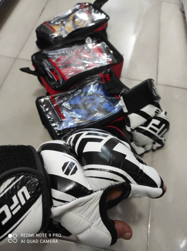 دستکش MMA