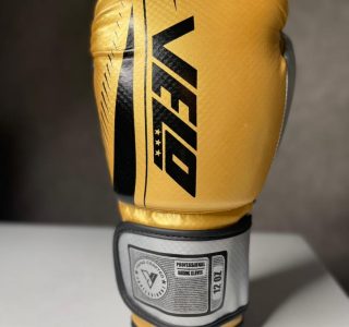 دستکش بوکس ولو مسابقه ای طلایی 2026