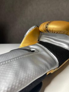 دستکش بوکس ولو مسابقه ای طلایی 2026